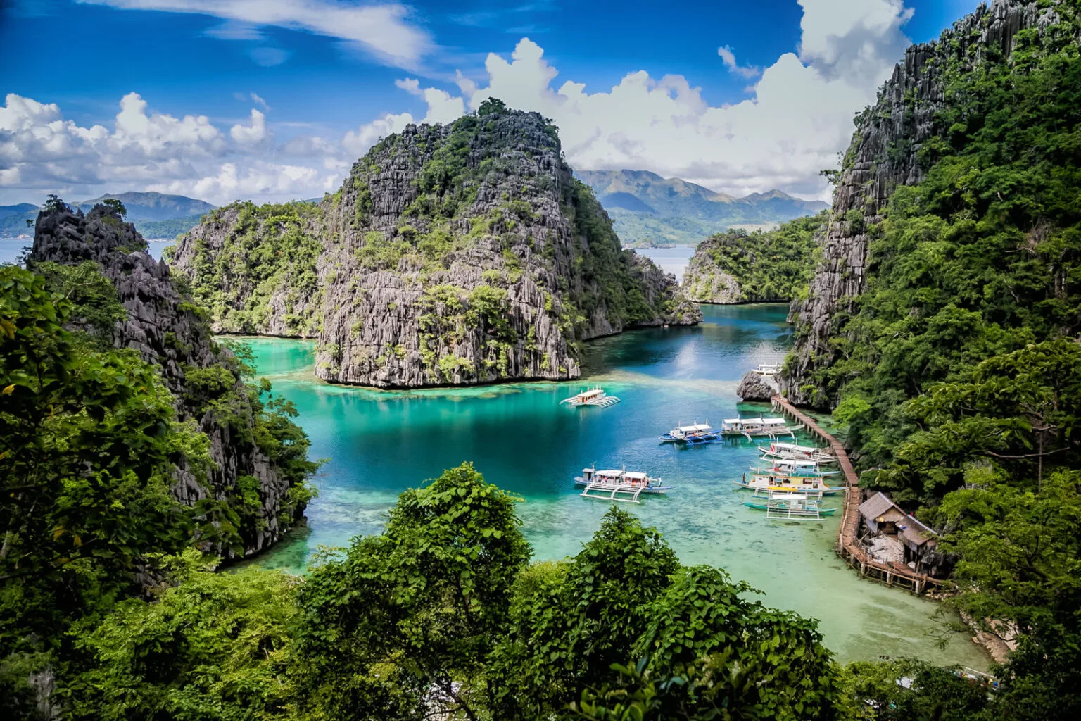 Filipine in stil V500 de ziua indragostitilor