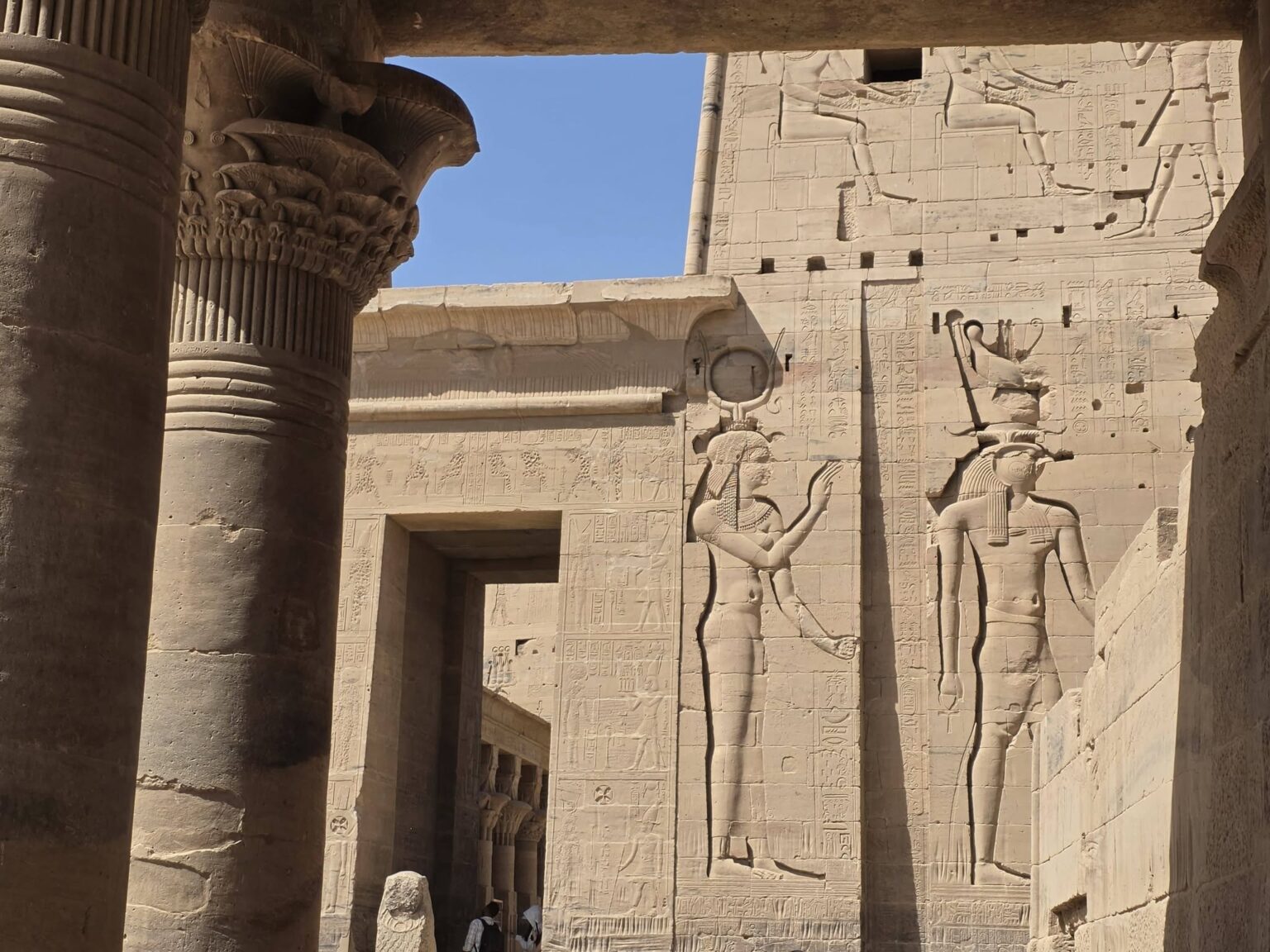 Eclipsa de soare in Luxor (Egipt)