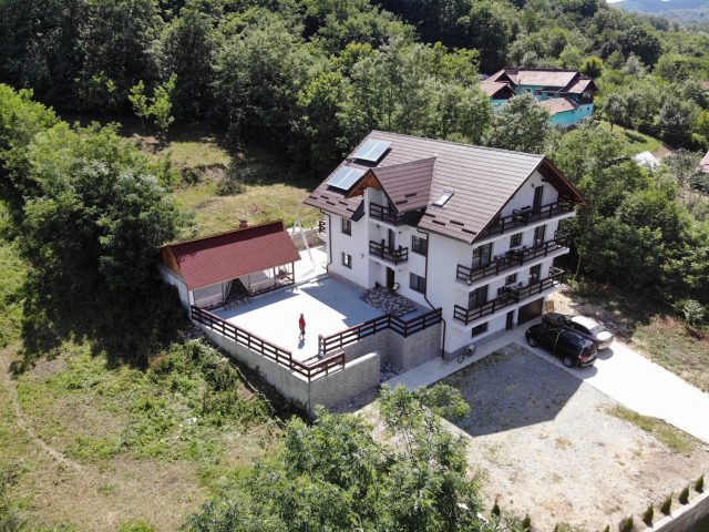 Vila Popescu, Calimanesti