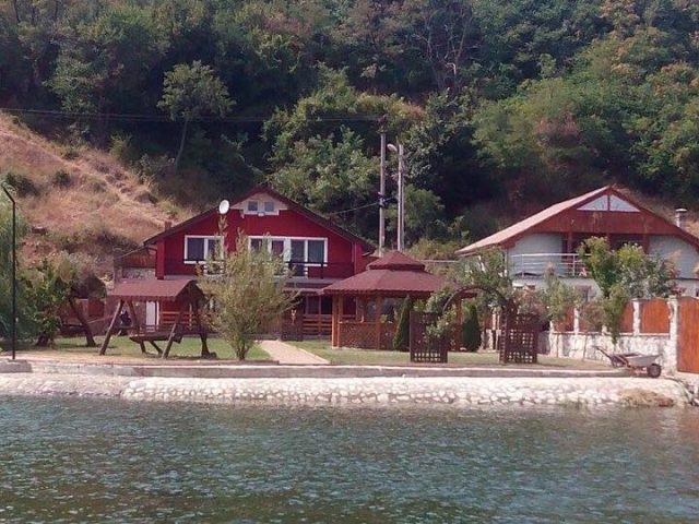 Villa Frans, Clisura Dunarii